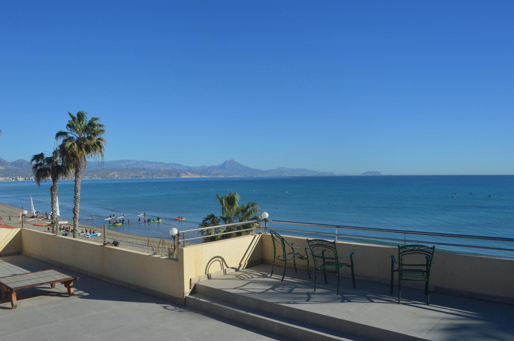 Apartamento Maravilloso Amanecer Cabo A Pie De Playa Y Mar En Roquetes