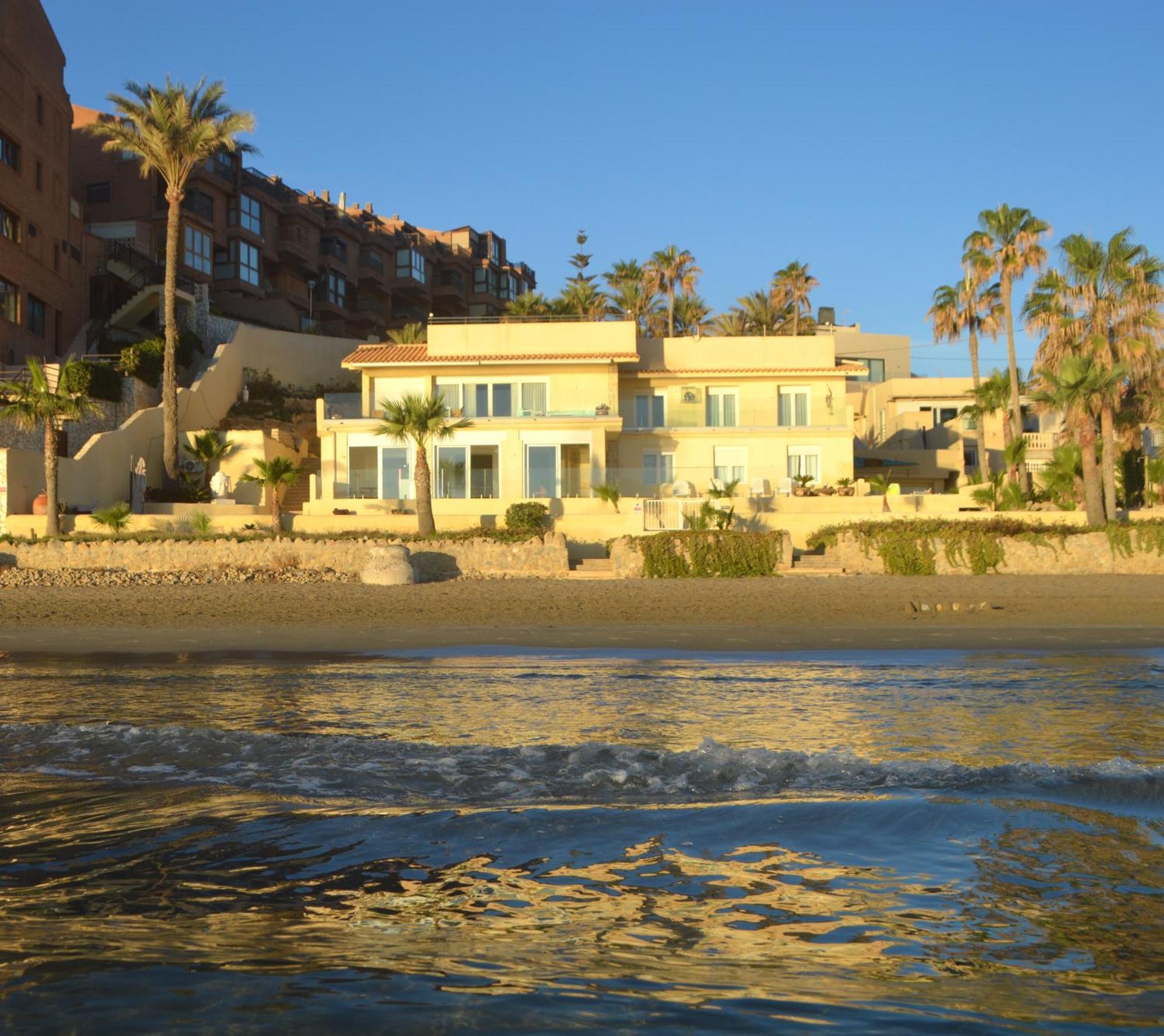 Appartement Maravilloso Amanecer Cabo A Pie De Playa Y Mar En Roquetes *